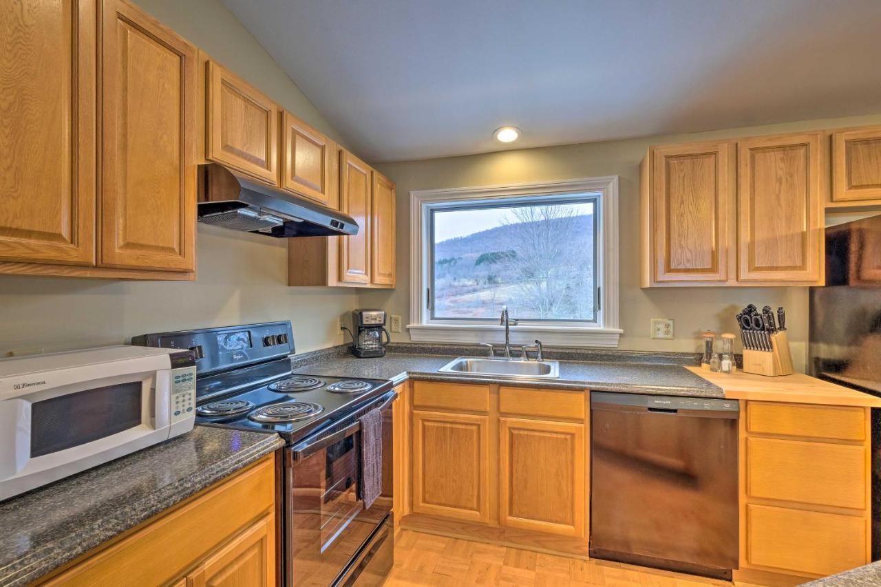 Quiet Catskills Getaway With Deck And Mtn Views New Kingston Eksteriør billede