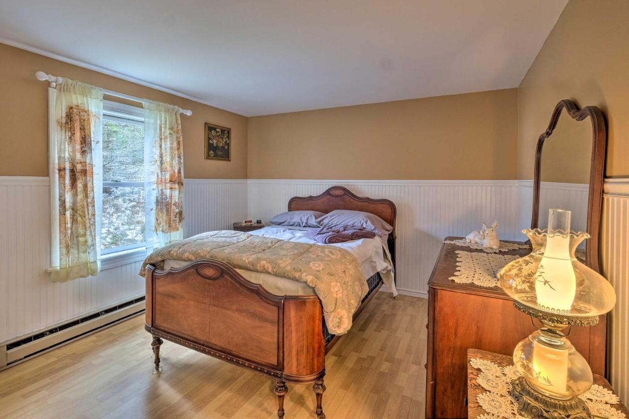 Quiet Catskills Getaway With Deck And Mtn Views New Kingston Eksteriør billede