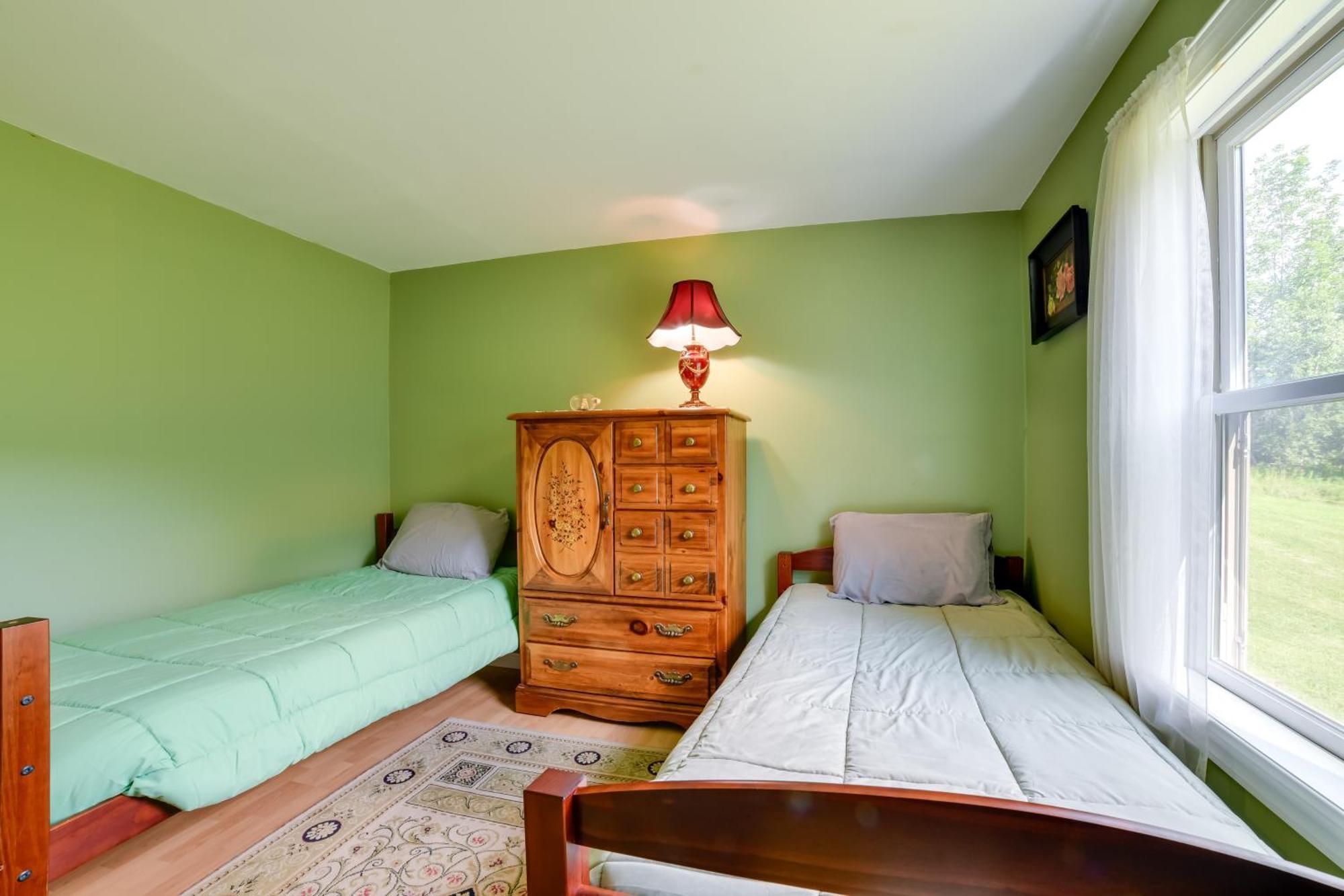 Quiet Catskills Getaway With Deck And Mtn Views New Kingston Eksteriør billede