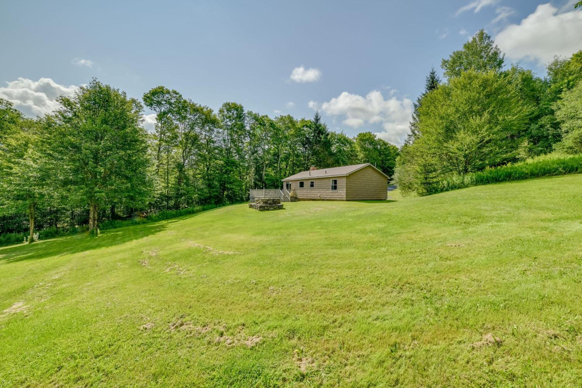 Quiet Catskills Getaway With Deck And Mtn Views New Kingston Eksteriør billede