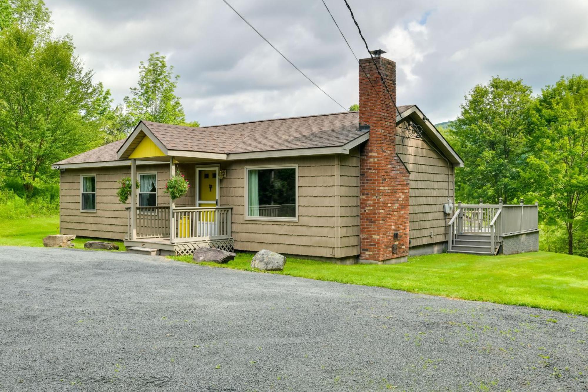 Quiet Catskills Getaway With Deck And Mtn Views New Kingston Eksteriør billede